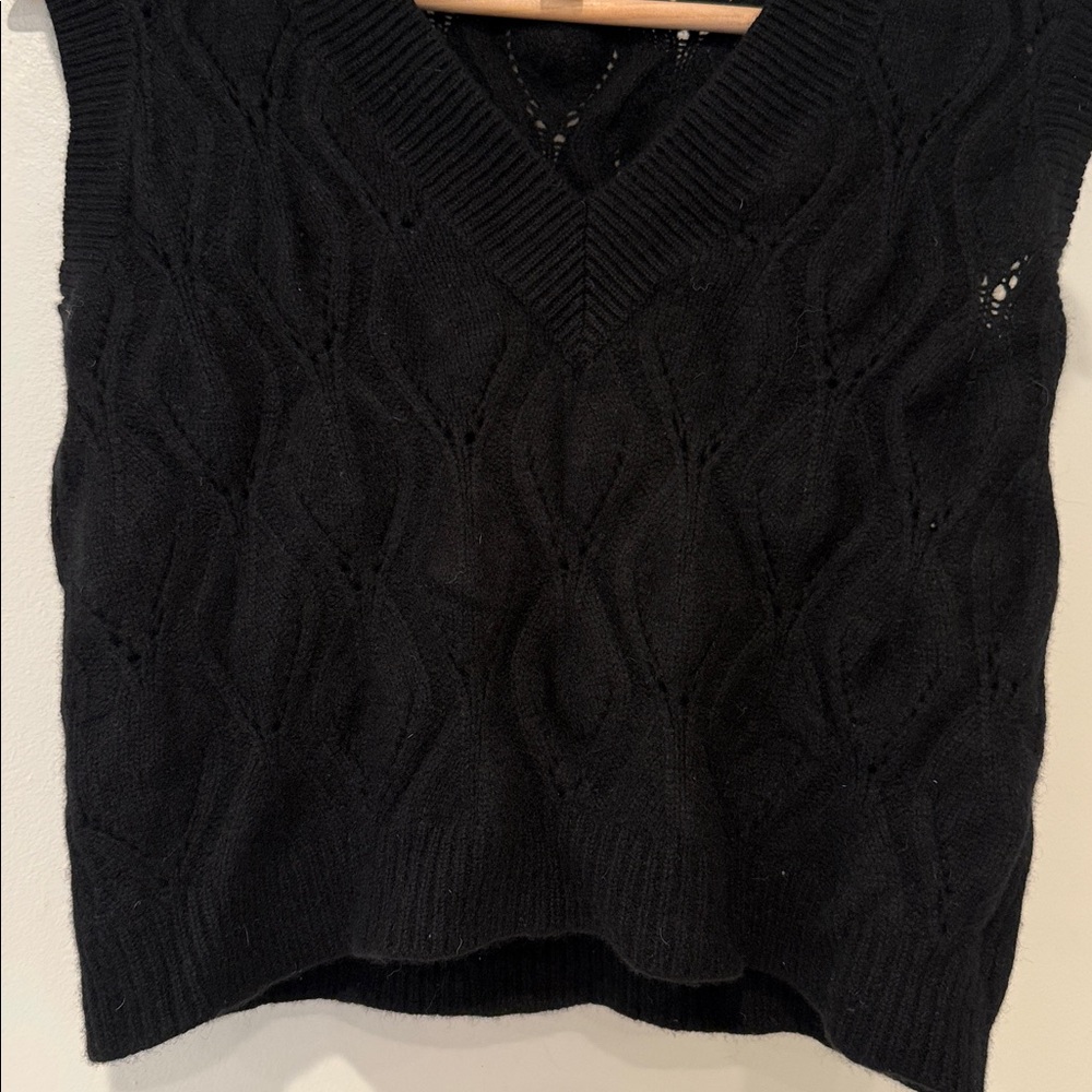 Autumn Cashmere Black Cable Knit Cropped Sweater Vest Sz XS - Picture 3 of 4